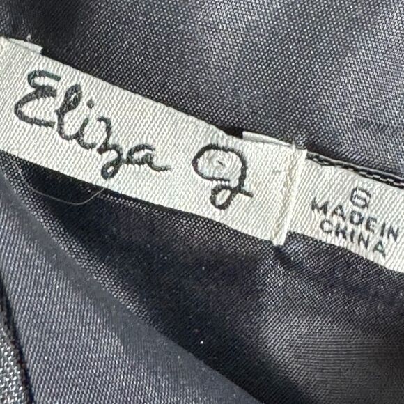 Eliza J Women's Ivory/Black Belted Beaded Tulip Dress Sz 6 - Picture 8 of 11